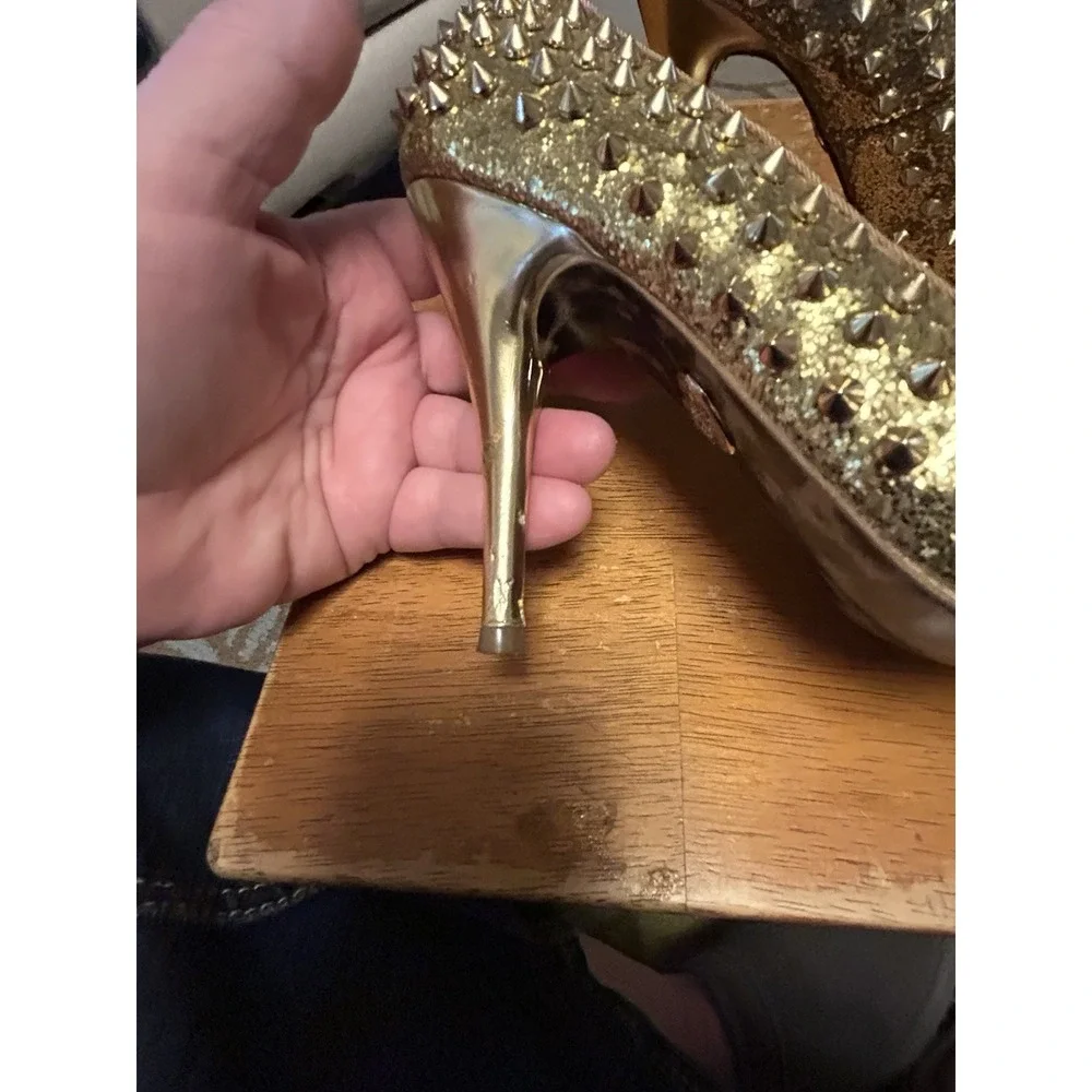 Betsey Johnson Gold Glitter Spike Pump High Heels 8M Ellina Leather Shoes Vtg